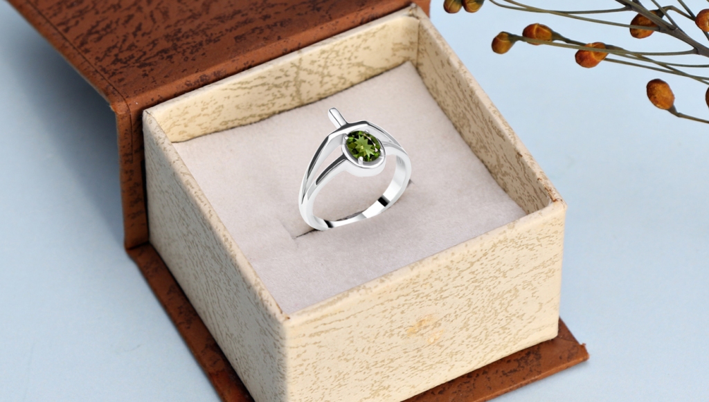 Why Moldavite Rings Are Special – Rananjay Exports